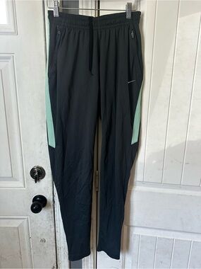 Nike Women’s Dri Fit Track Pants Small